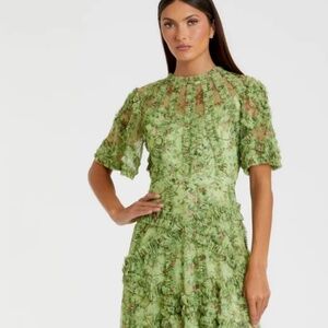 Mac Duggal pretty dress